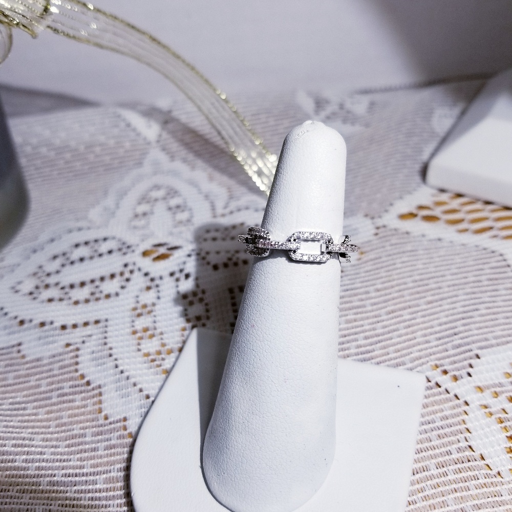 Silver crystal links ring "only 1-Very unique " - Picture 5 of 5